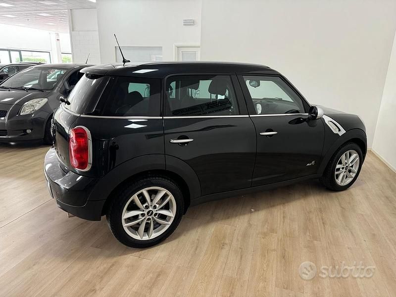 Usata Mini Cooper D Countryman 111 CV (81 kW) 2014 Nero SUV