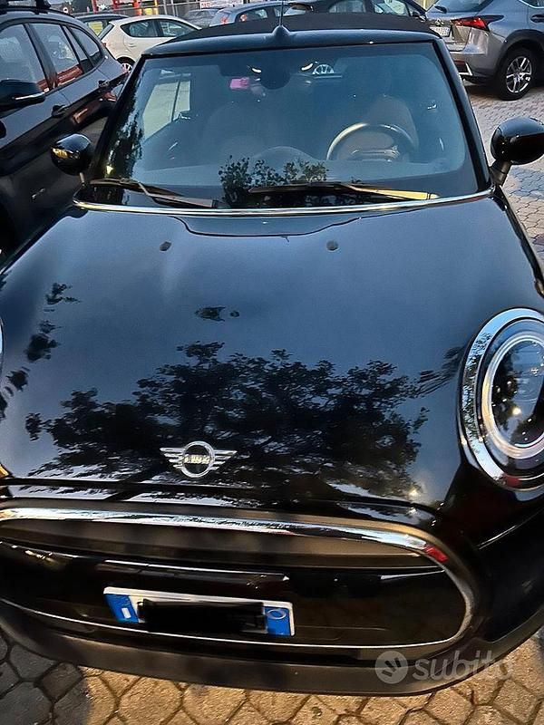 Usata Mini Cooper Cabriolet Essential 136 CV (100 kW) 2022 Nero Cabrio