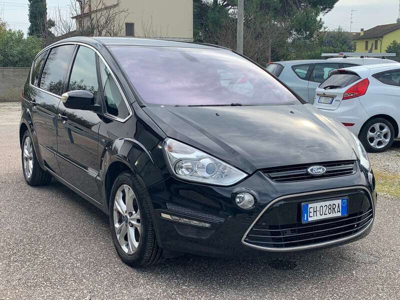 Usato 2011 Ford S-MAX 2.2 Diesel 200 CV (8.450 €)