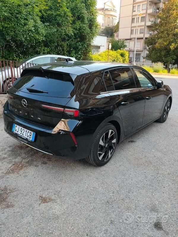 Usata Opel Astra 131 CV (96 kW) 2022 Nero Berlina