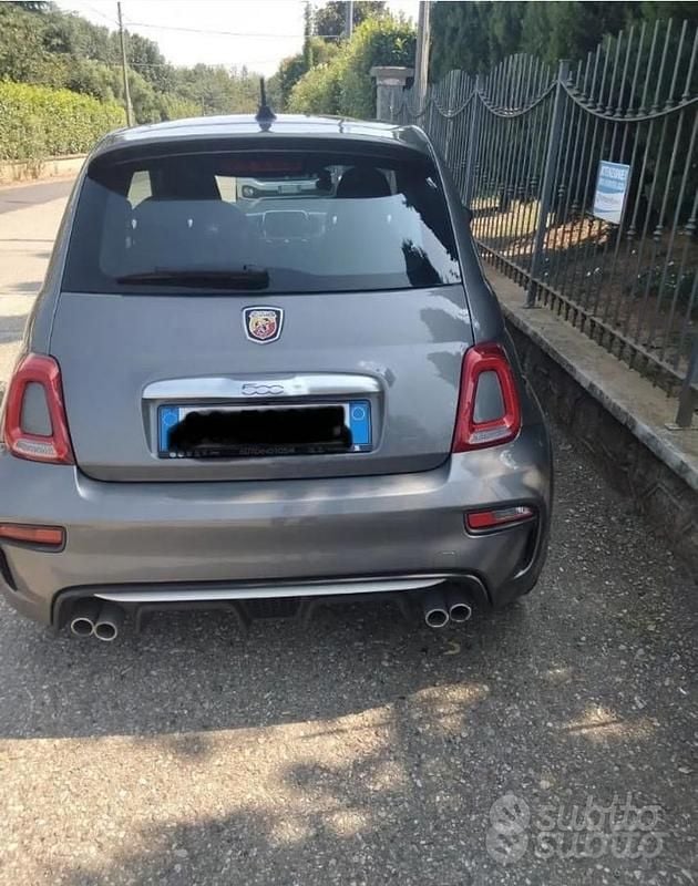 Usata Abarth 500 69 CV (50 kW) 2021 Grigio Utilitaria