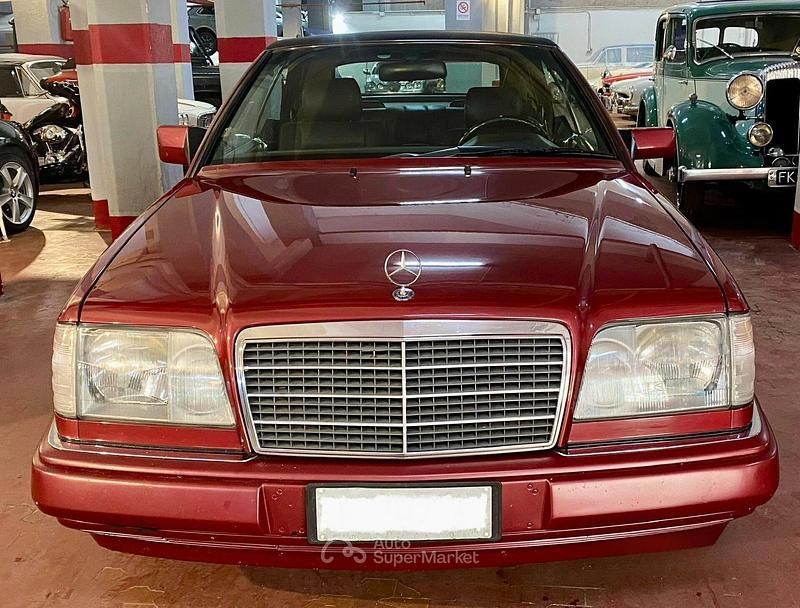 Usata Mercedes E200 136 CV (100 kW) 1995 Rosso Berlina