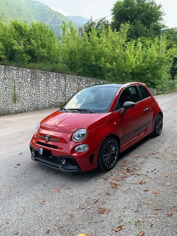 Usata Abarth 595 Turismo 165 CV (121 kW) 2024 Rosso Utilitaria