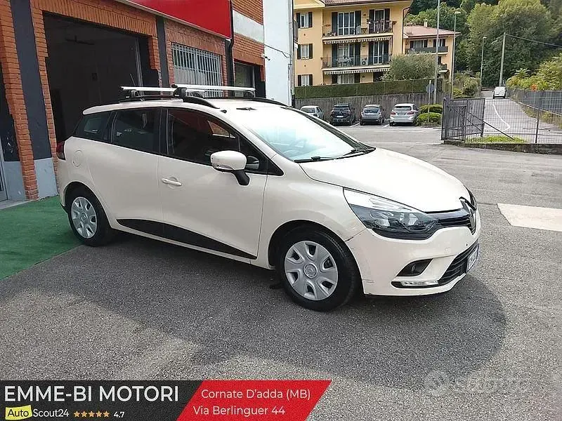 Usata Renault Clio GrandTour Life 73 CV (53 kW) 2017 Bianco Station wagon