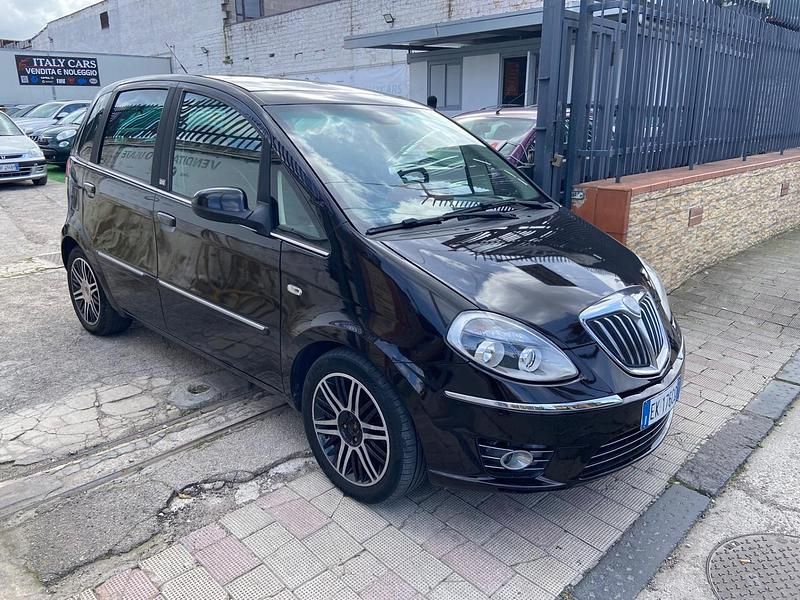 Usata Lancia Musa 95 CV (69 kW) 2011 Nero Monovolume