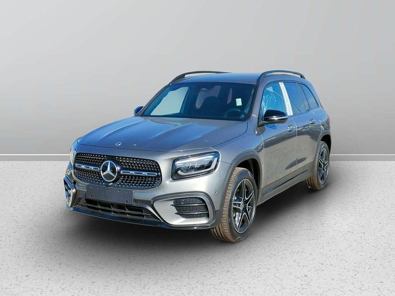 Grigio montagna Nuova 2025 Mercedes GLB200 SUV | 46.900 € (Ottimo prezzo) - Immagine 1/4