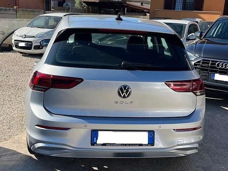 Usata VW Golf VIII 116 CV (85 kW) 2022 Argento Berlina