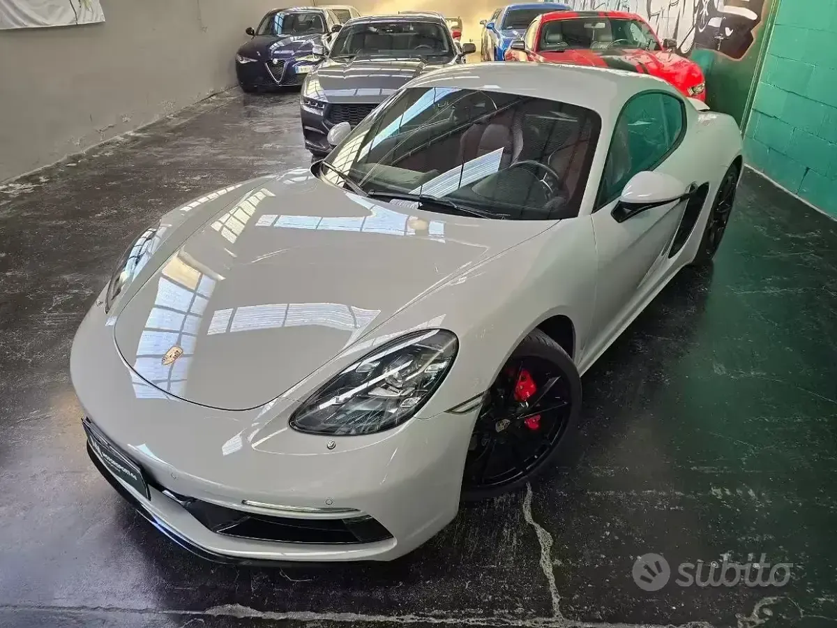 Usata Porsche 718 350 CV (257 kW) 2022 Grigio Coupé