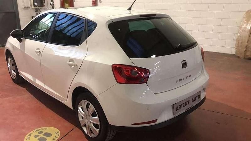 Usata Seat Ibiza Stylance 69 CV (50 kW) 2009 Bianco metallizzato Berlina