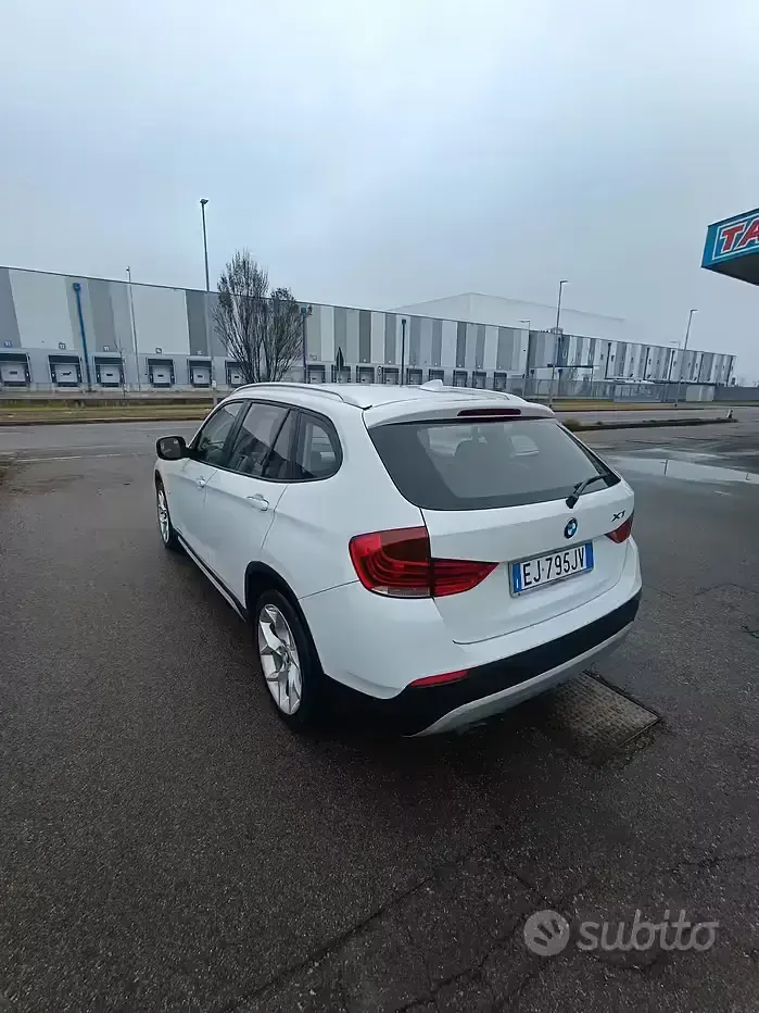 Usata BMW X1 177 CV (130 kW) 2011 Bianco SUV