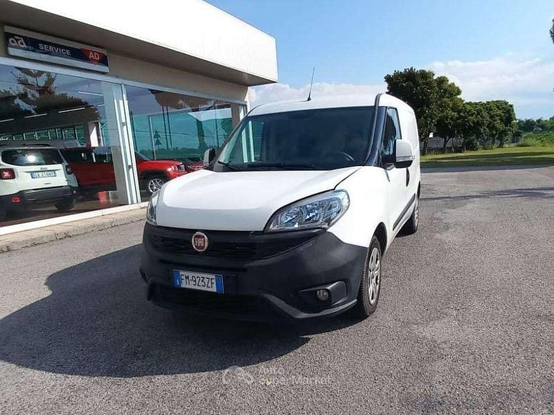 Usata Mercedes Citan 109 Business 90 CV (66 kW) 2020 Bianco Station wagon