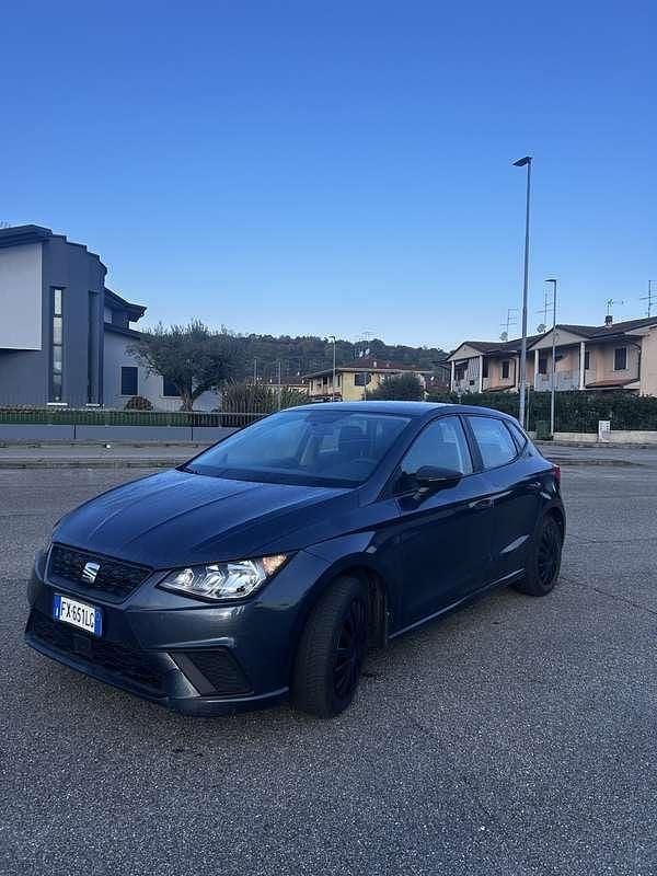 Usata Seat Ibiza 90 CV (66 kW) 2019 Blu/azzurro Berlina
