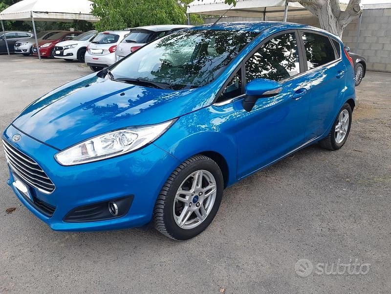Usata Ford Fiesta 2015 Blu Utilitaria