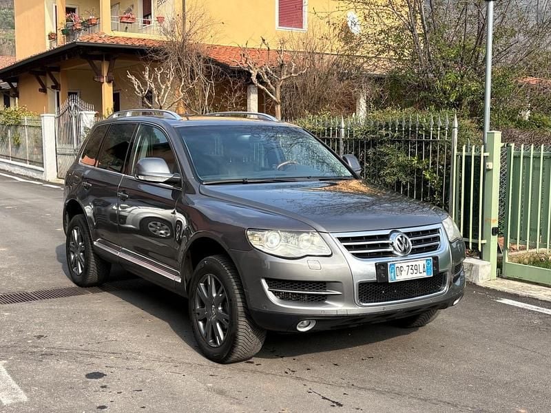 Usata VW Touareg 239 CV (175 kW) 2008 Beige SUV
