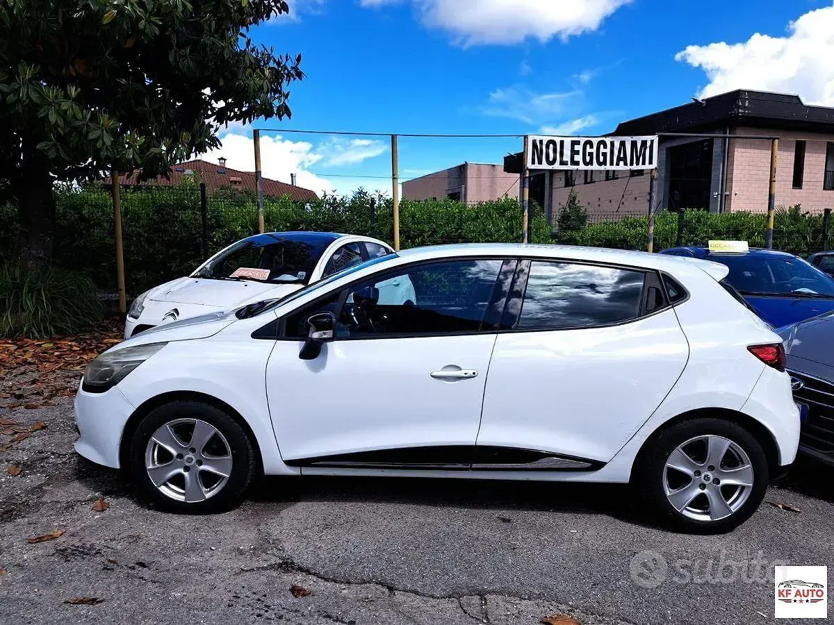 Usata Renault Clio IV Life 75 CV (55 kW) 2013 Bianco Berlina
