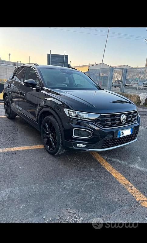 Usata VW T-Roc 116 CV (85 kW) 2020 Nero SUV