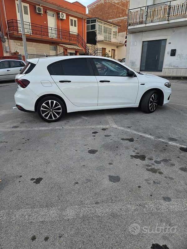 Usata Fiat Tipo 2019 Bianco Monovolume