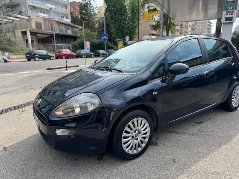 Usata Fiat Punto Evo Active 74 CV (54 kW) 2011 Blu Utilitaria