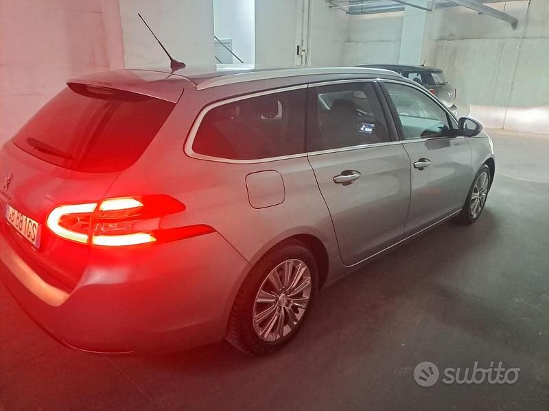 Usata Peugeot 308 SW Allure 131 CV (96 kW) 2021 Argento Station wagon