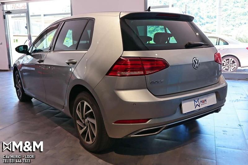 Usata VW Golf VII Highline 116 CV (85 kW) 2017 Grigio Berlina