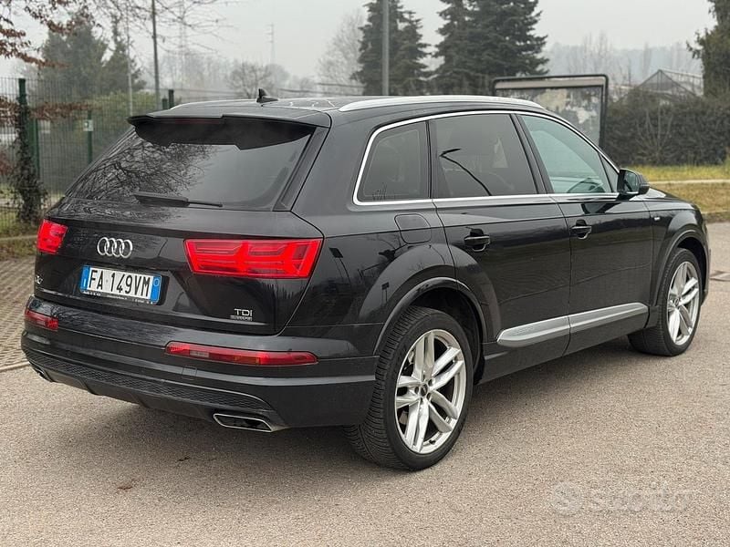 Usata Audi Q7 S-Line 272 CV (200 kW) 2015 Nero SUV