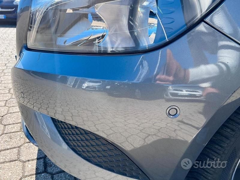 Usata Mercedes A180 Premium 108 CV (79 kW) 2013 Grigio Berlina