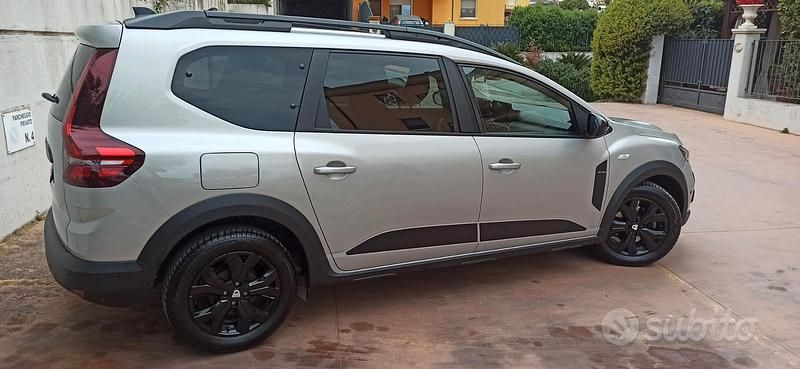 Usata Dacia Jogger Extreme 110 CV (80 kW) 2023 Monovolume