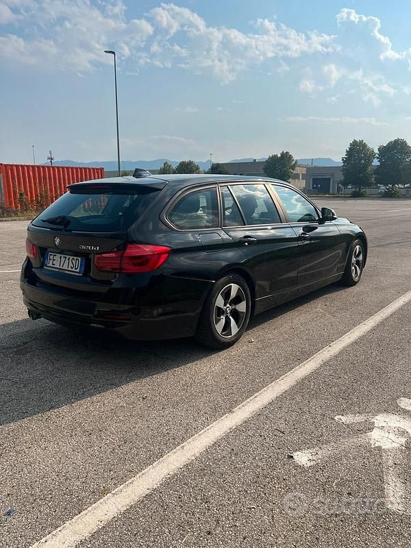 Usata BMW 320 190 CV (139 kW) 2016 Nero Berlina