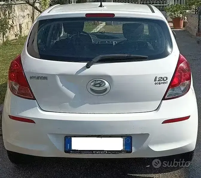 Usata Hyundai i20 Edition 85 CV (62 kW) 2013 Bianco Utilitaria
