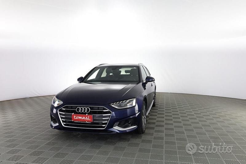 Blu navarra Usata 2024 Audi A4 Business Station wagon | 33.990 € (Buon prezzo) - Immagine 1/4