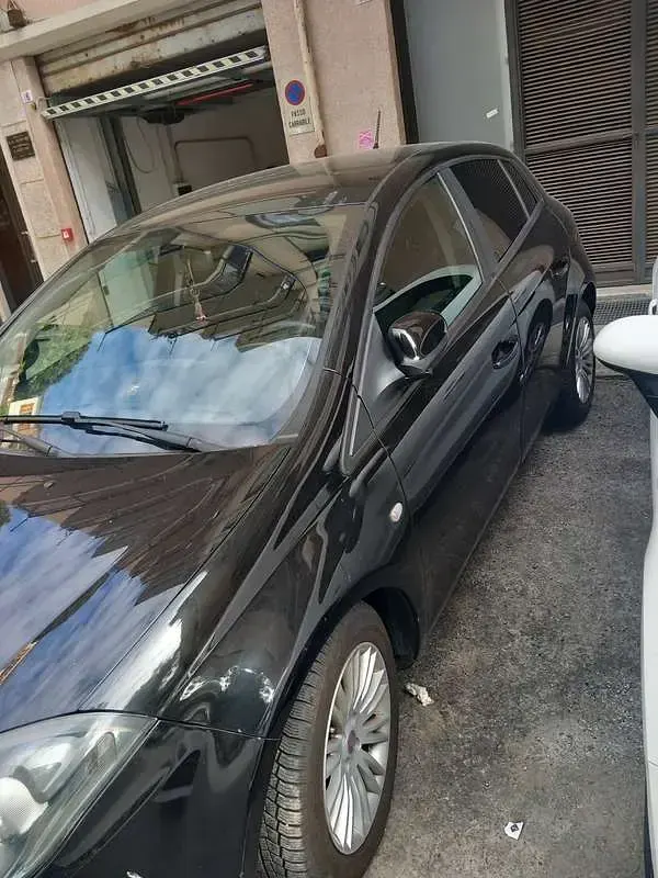 Usata Fiat Bravo Dynamic 120 CV (88 kW) 2011 Nero Utilitaria
