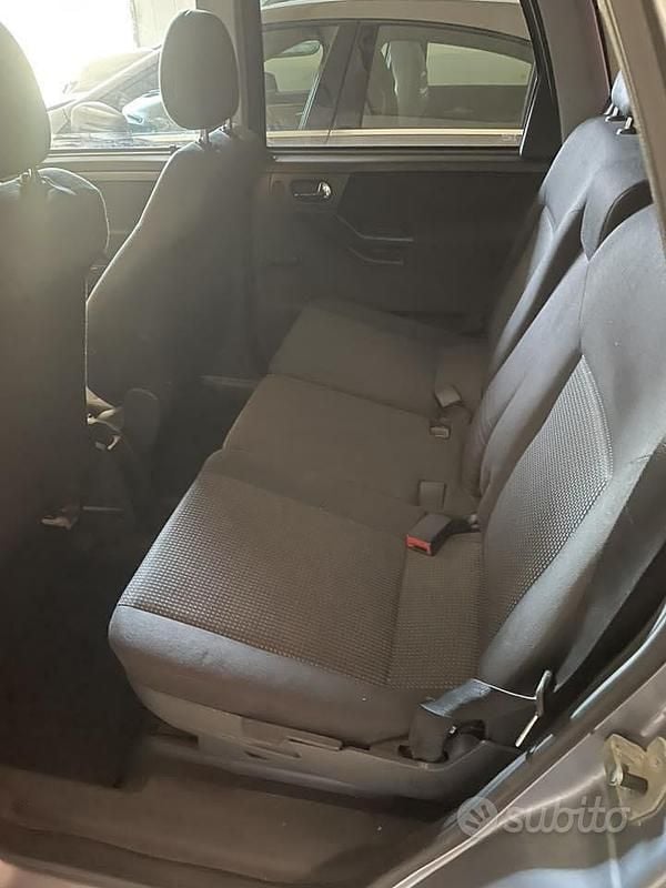 Usata Opel Meriva 75 CV (55 kW) 2008 Grigio Monovolume