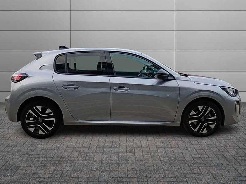 Usata Peugeot 208 Allure 101 CV (74 kW) 2024 Argento Utilitaria