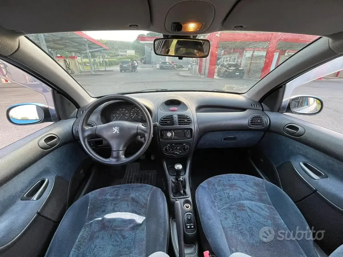 Usata Peugeot 206 75 CV (55 kW) 2000 Blu Berlina