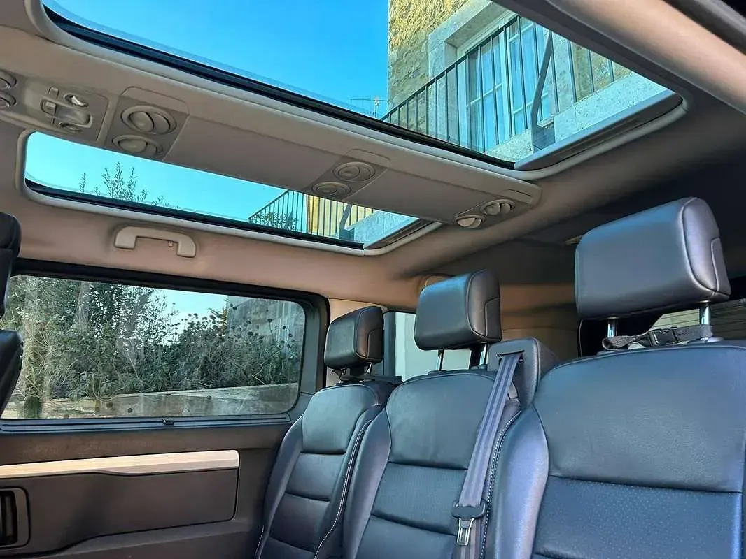 Usata Peugeot Traveller Allure 177 CV (130 kW) 2017 Argento Monovolume