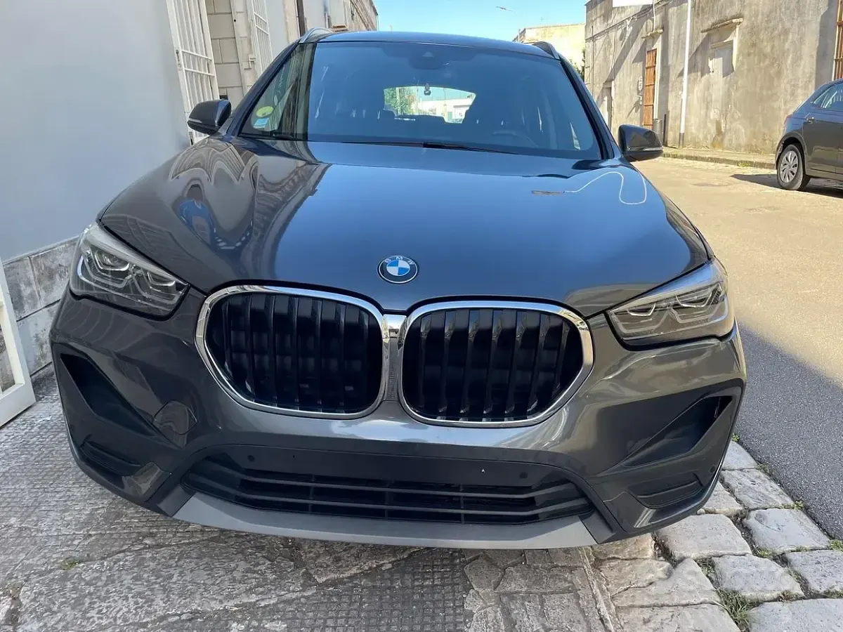 Begagnad BMW X1 xLine 150 HK (110 kW) 2022 Grå SUV