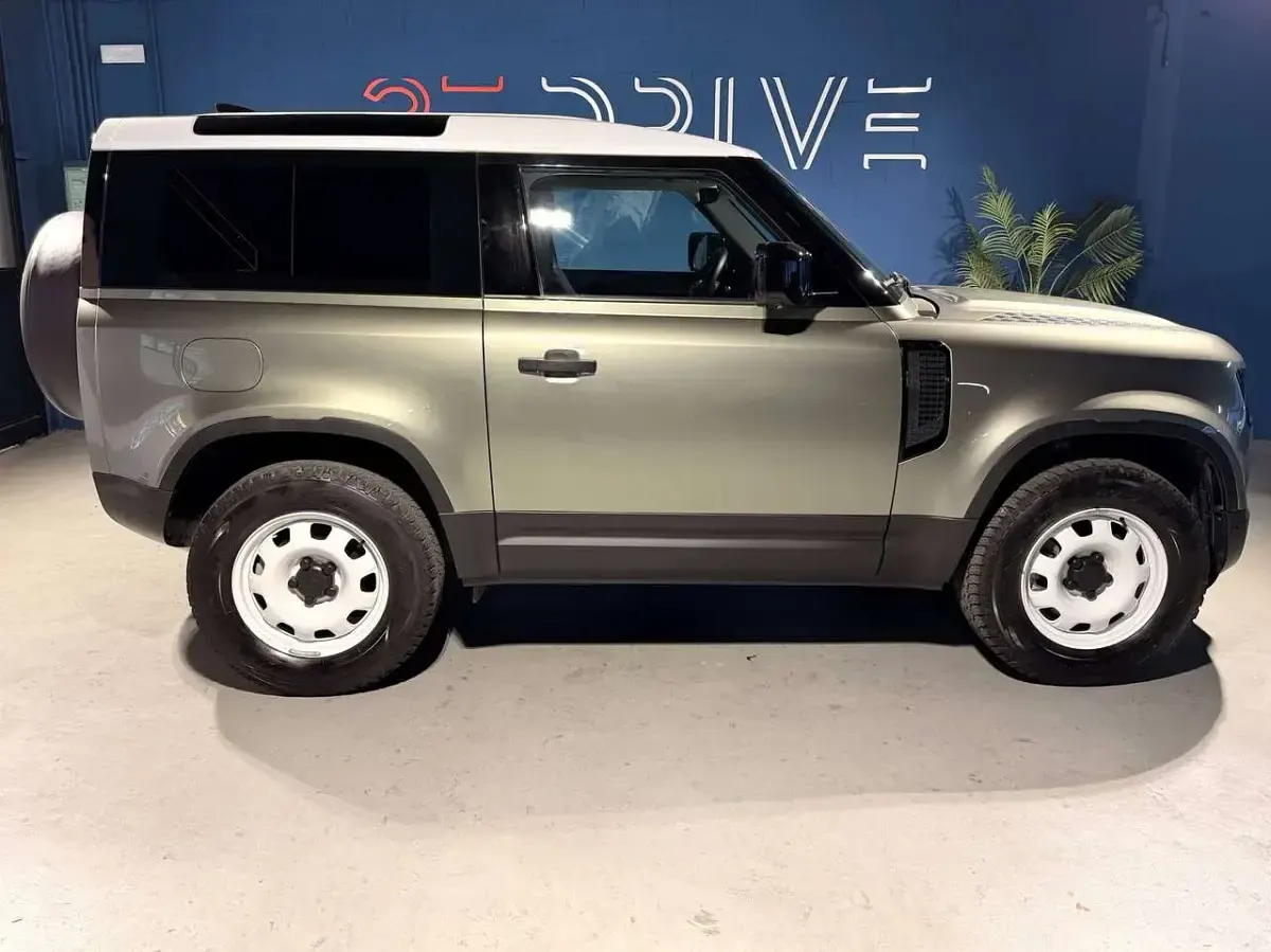 Usata Land Rover Defender 200 CV (147 kW) 2021 Verde SUV
