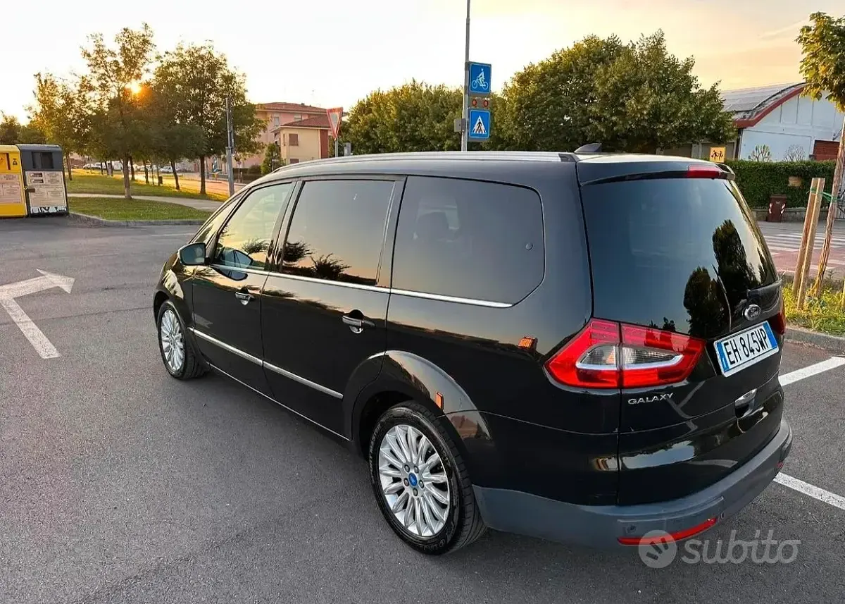 Usata Ford Galaxy 163 CV (119 kW) 2011 Nero Monovolume