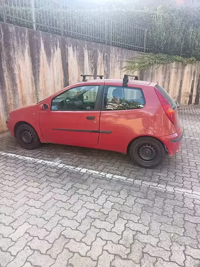 Usata Fiat Punto 80 CV (58 kW) 2002 Rosso Utilitaria