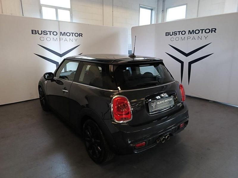 Usata Mini Cooper SD Business 170 CV (125 kW) 2018 Grigio/nero / metallizzato Utilitaria