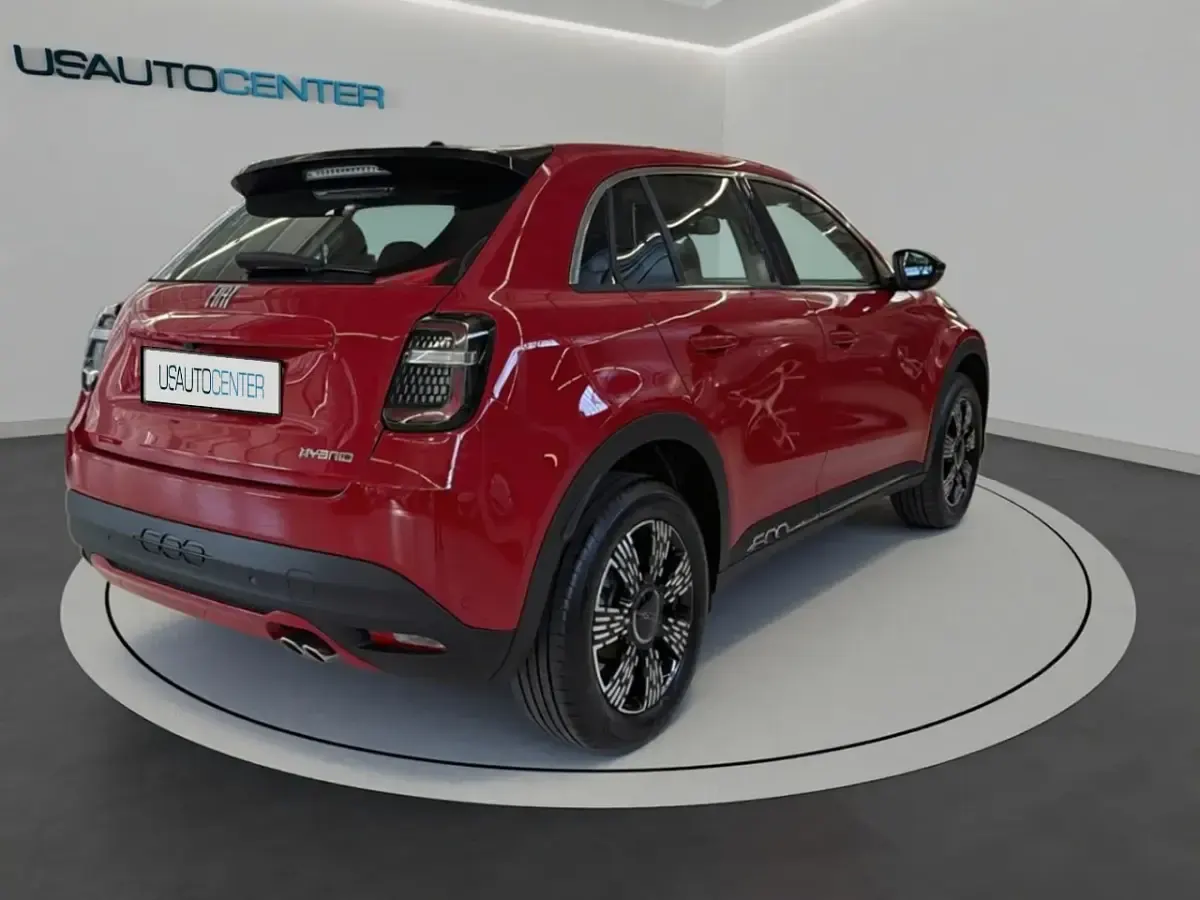 Usata Fiat 600 La Prima 145 CV (106 kW) 2024 Nero SUV