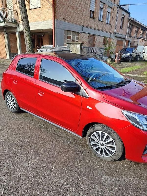 Usata Mitsubishi Space Star 71 CV (52 kW) 2021 Rosso Utilitaria
