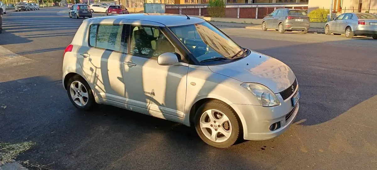 Usata Suzuki Swift GL 69 CV (50 kW) 2007 Utilitaria