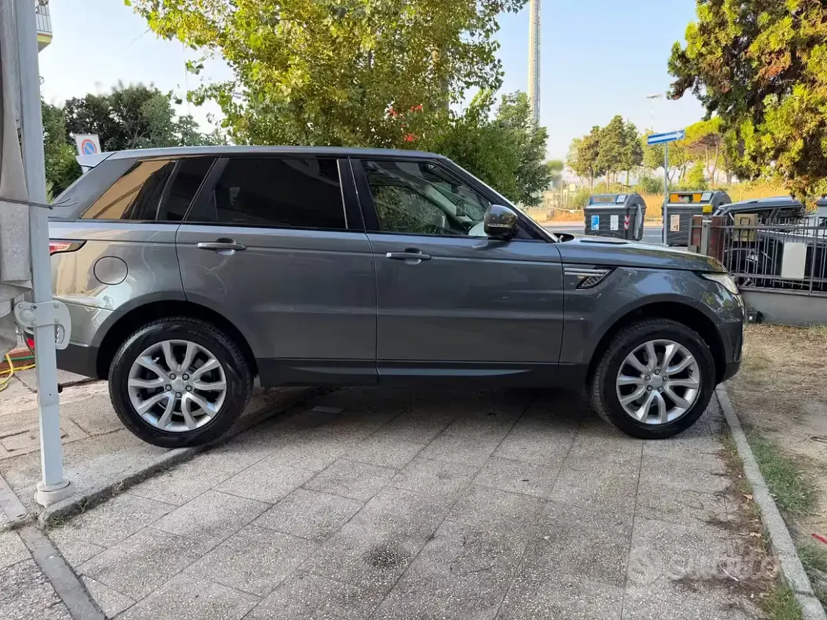 Usata Land Rover Range Rover Sport HSE 249 CV (183 kW) 2016 Grigio SUV