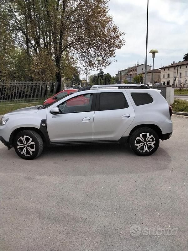 Usata Dacia Duster 101 CV (74 kW) 2022 Grigio SUV