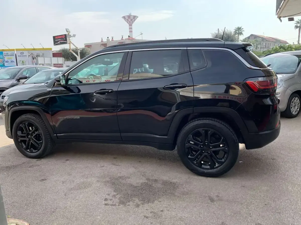 Gebraucht Jeep Compass 131 PS (96 kW) 2023 Schwarz SUV