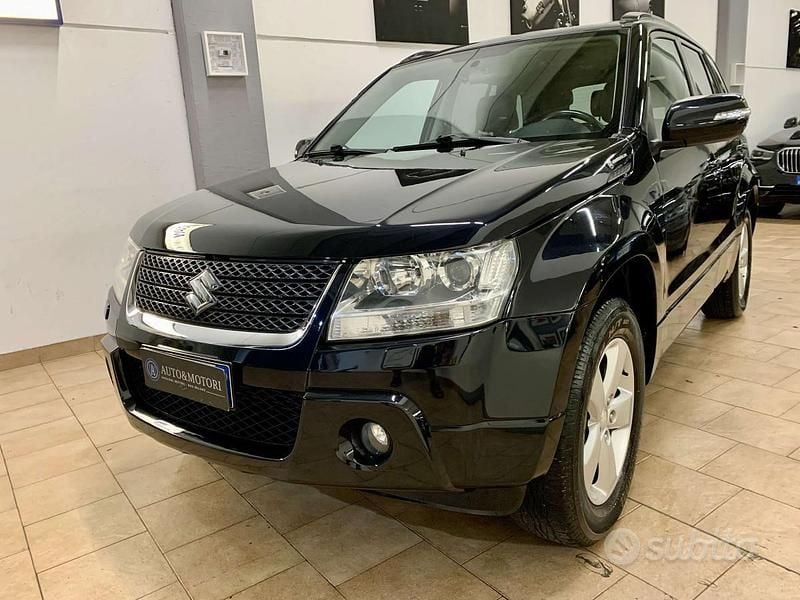 Usata Suzuki Grand Vitara 129 CV (94 kW) 2010 Nero SUV