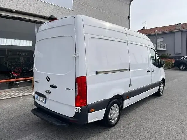 Usata Mercedes Sprinter 114 CV (83 kW) 2022 Bianco Furgone