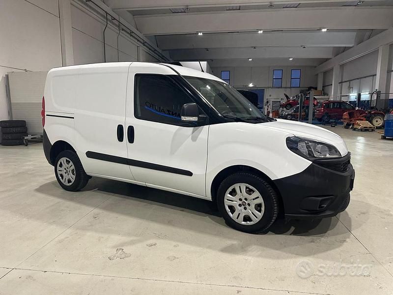 Usata Fiat Doblò S 2020 Bianco Monovolume