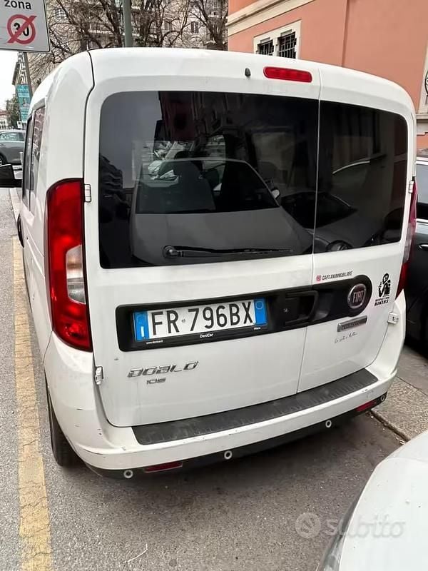 Usata Fiat Doblò 105 CV (77 kW) 2018 Bianco Monovolume